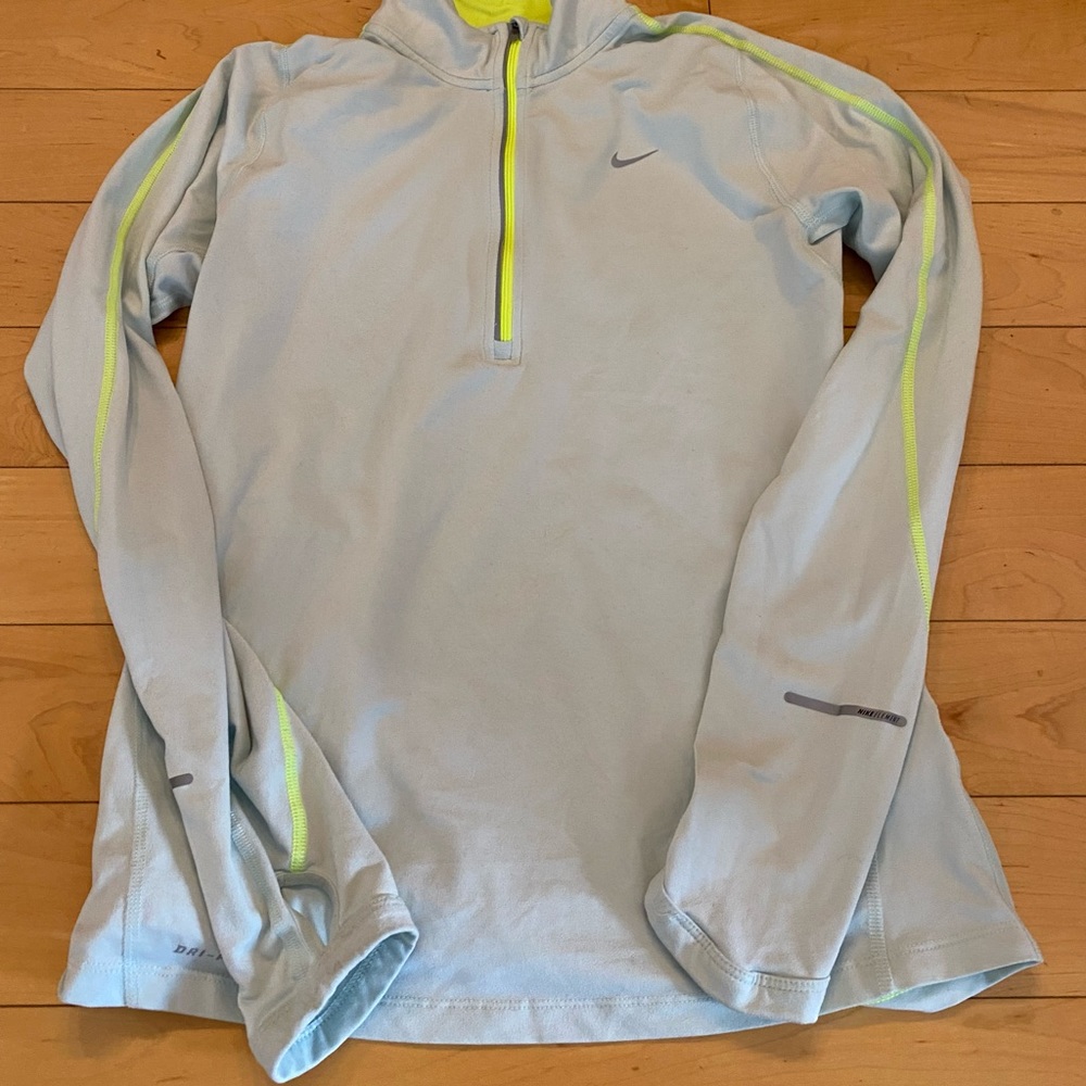 Nike three quarter zip pull over size S